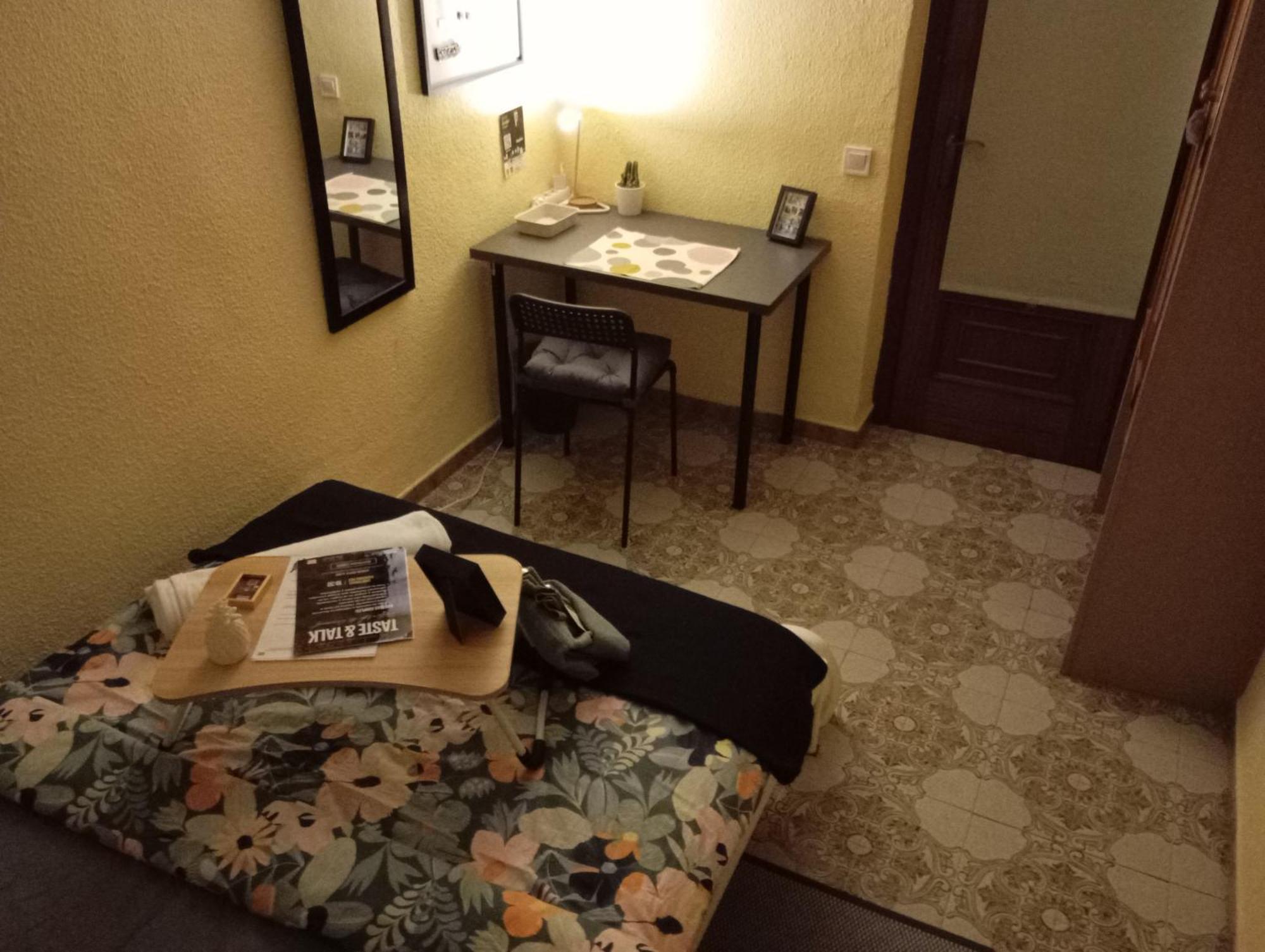 Gemuetliches Zimmer "Gold" Fuer 2 Personen Und Katzenliebhaber Valence Extérieur photo